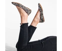 Chaste Ballet Flat