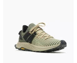 Embark Lace Sneaker
