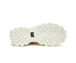 Intruder Shoe