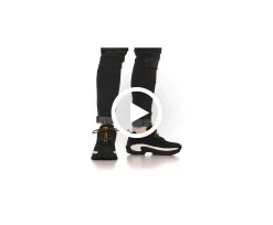 Intruder Shoe