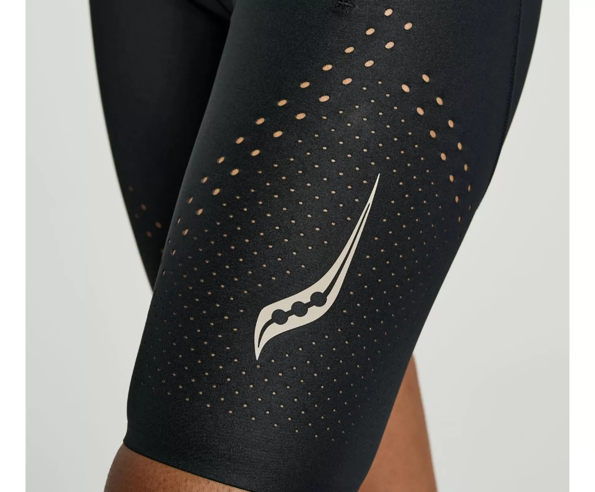 Pinnacle 8" Tight Short