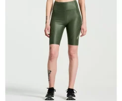 Pinnacle 8" Tight Short