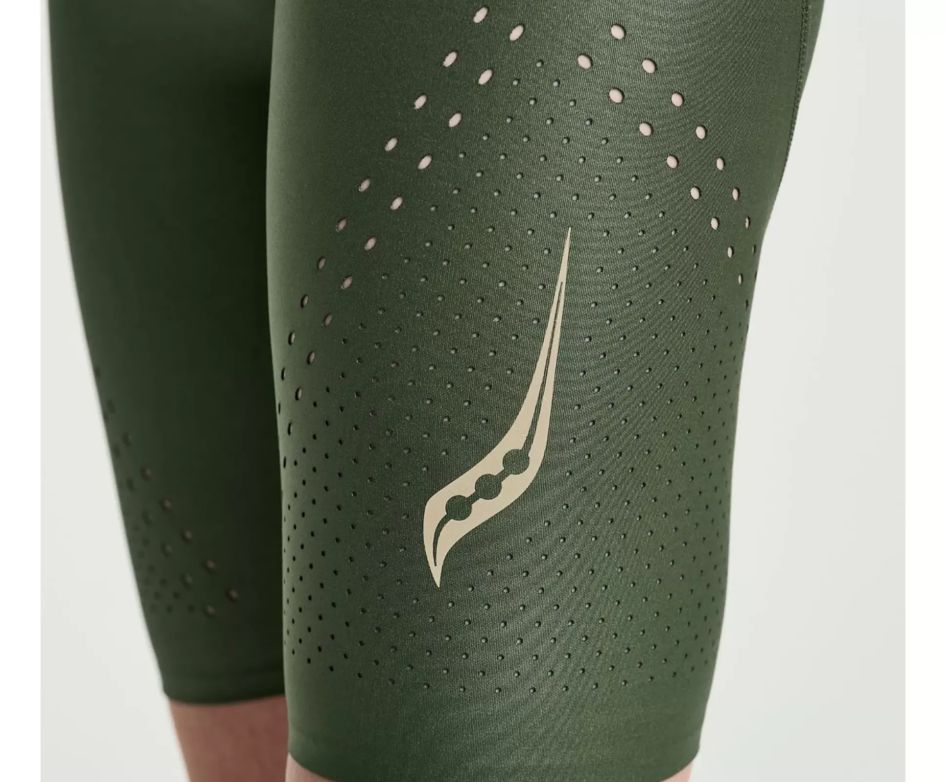 Pinnacle 8" Tight Short
