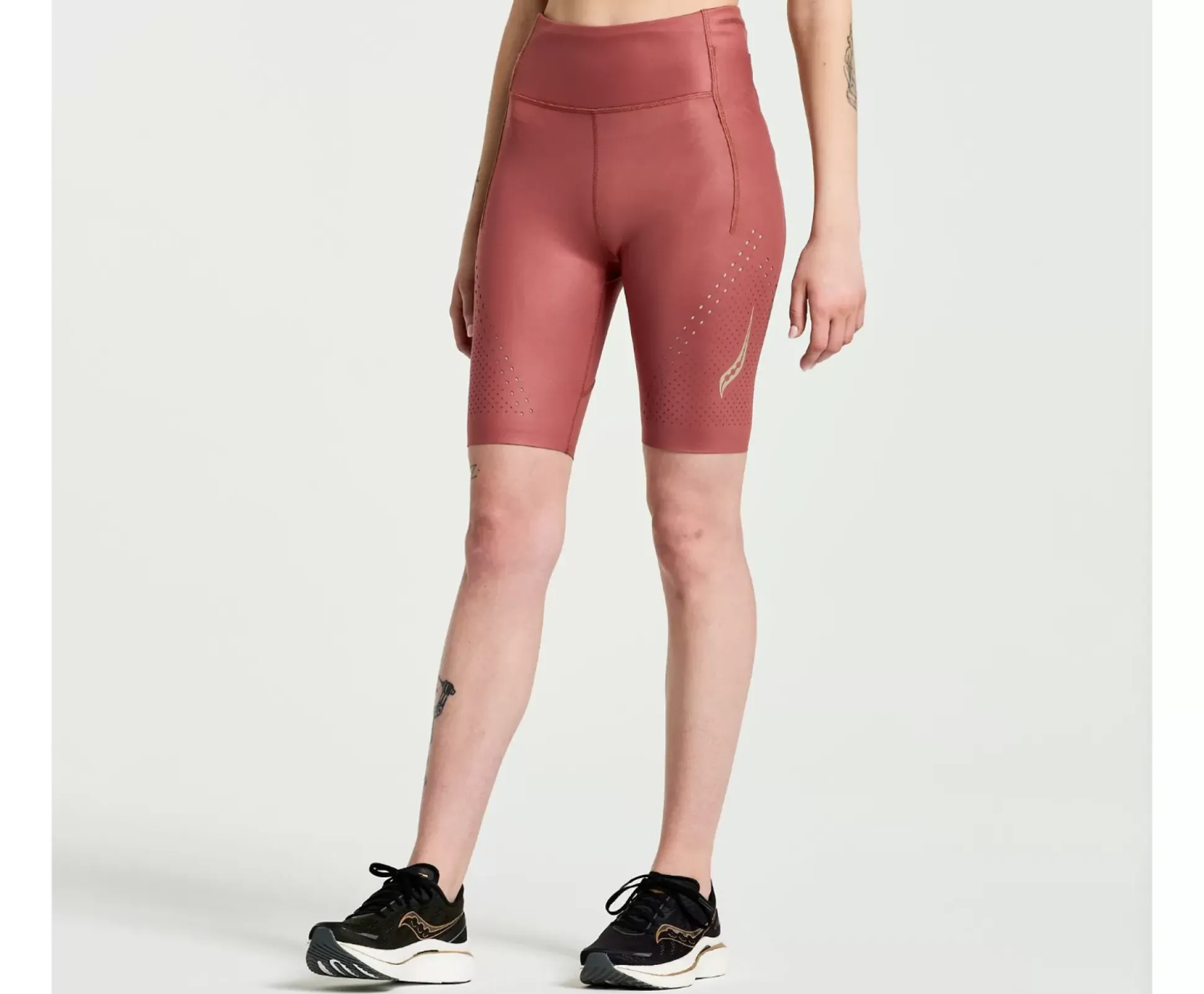 Pinnacle 8" Tight Short