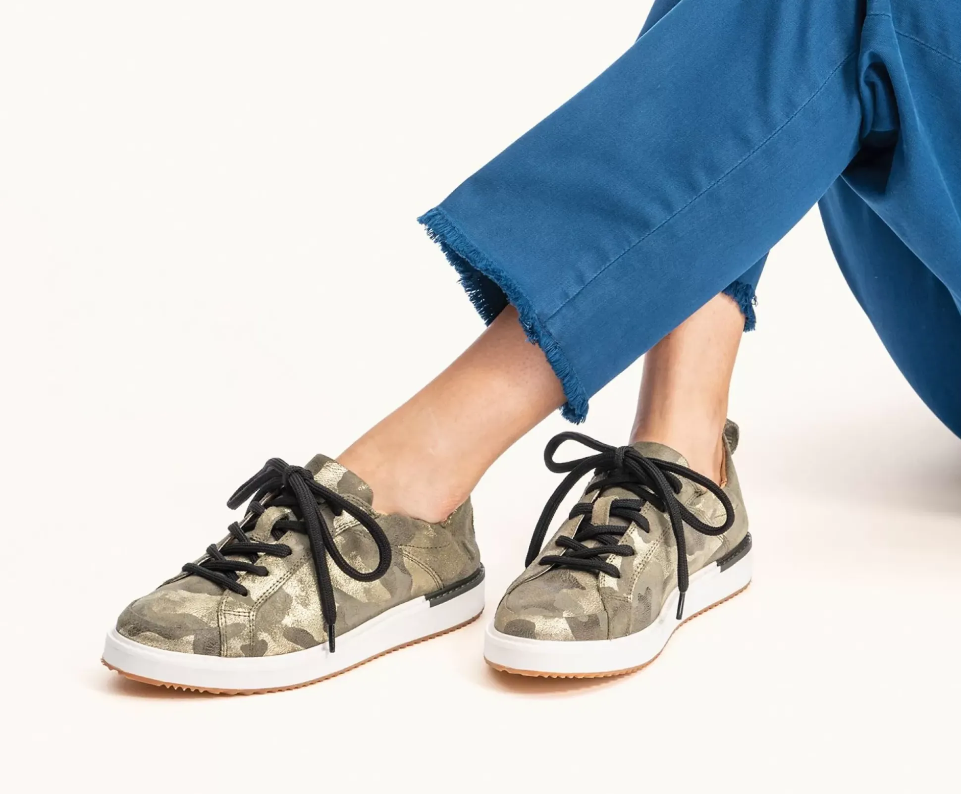 Ryann Sneaker