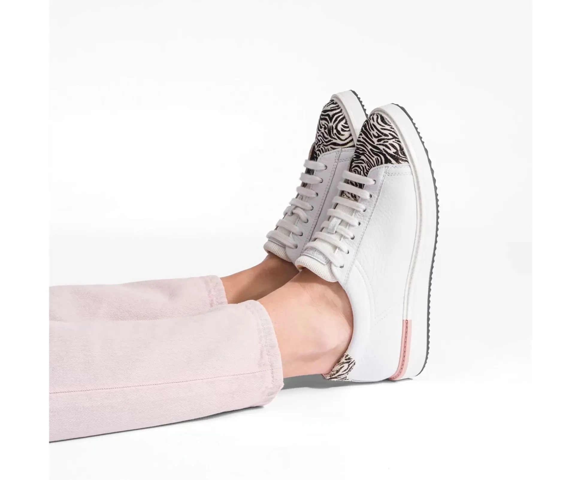 Sabine Sneaker