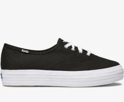 Triple Sneaker