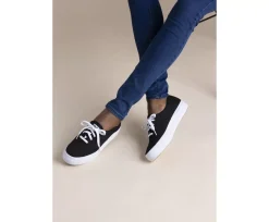 Triple Sneaker